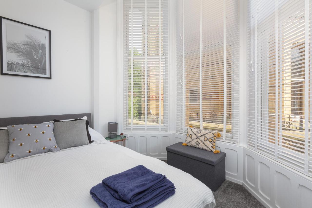 Charles Alexander Short Stay - Clifton Drive Beach Retreat Lytham St Annes Kültér fotó