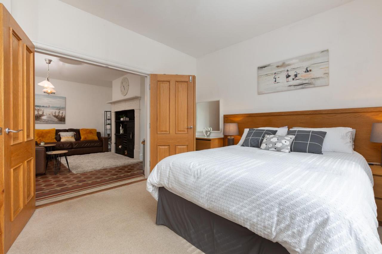 Charles Alexander Short Stay - Clifton Drive Beach Retreat Lytham St Annes Kültér fotó